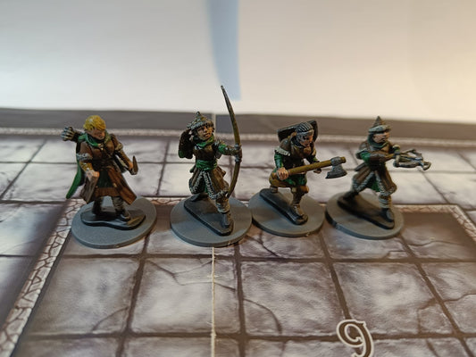 Frostgrave – Lot de 4 figurines femmes guerrières peintes – Compatibles D&D