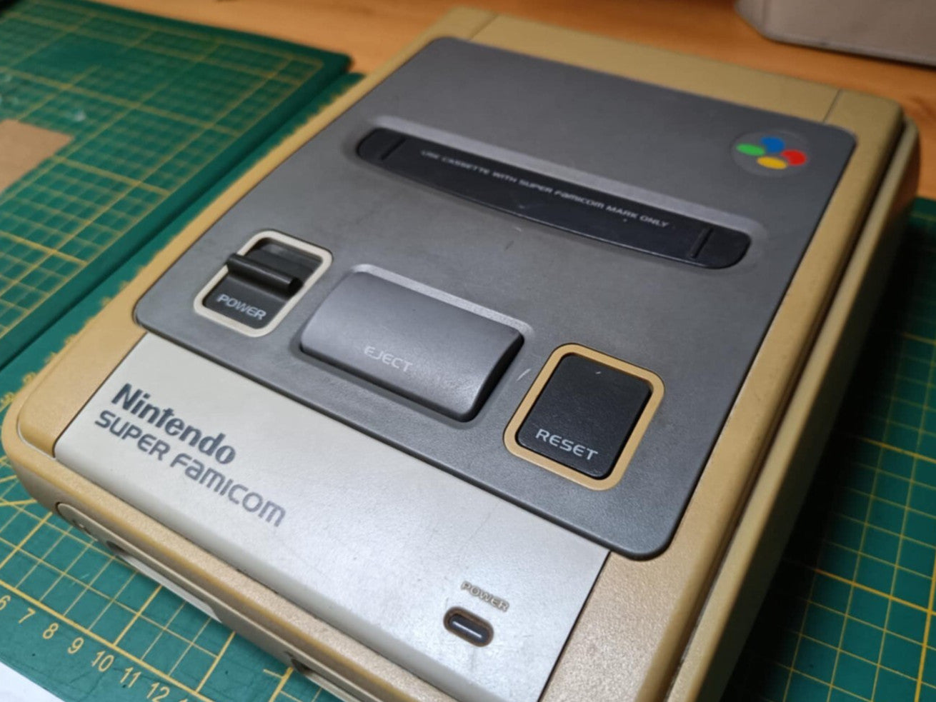 Nintendo Super Famicom SFC + JEU OFFERT (aleatoire)!!  SHVC-001